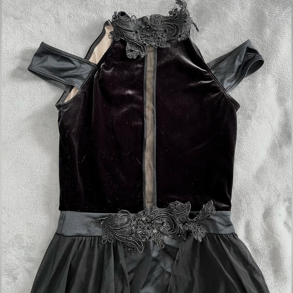 Weissman Dance Ice Skating Costume Black Maxi Dress Flowing Skirt: 10984 - Picture 3 of 5